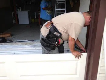 Metro Garage Door Service Alexandria, VA 571-297-6722 - inst-cont-gdr-19m